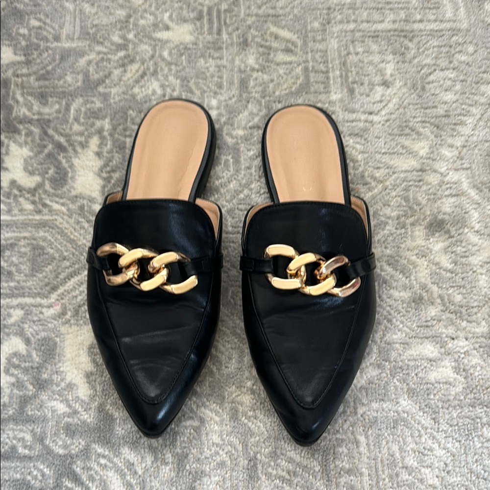 Elegant Black Leather Mules with Gold Chain